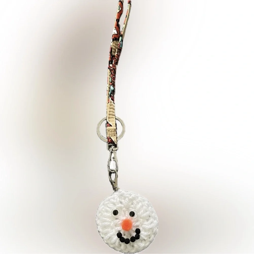 New 10 PC Set Christmas Holiday Winter Snowman Pin Clasp Bookbag Keychain Charm